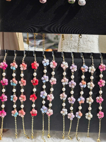 Bracciale all'Uncinetto con Perle e Fiori Unici