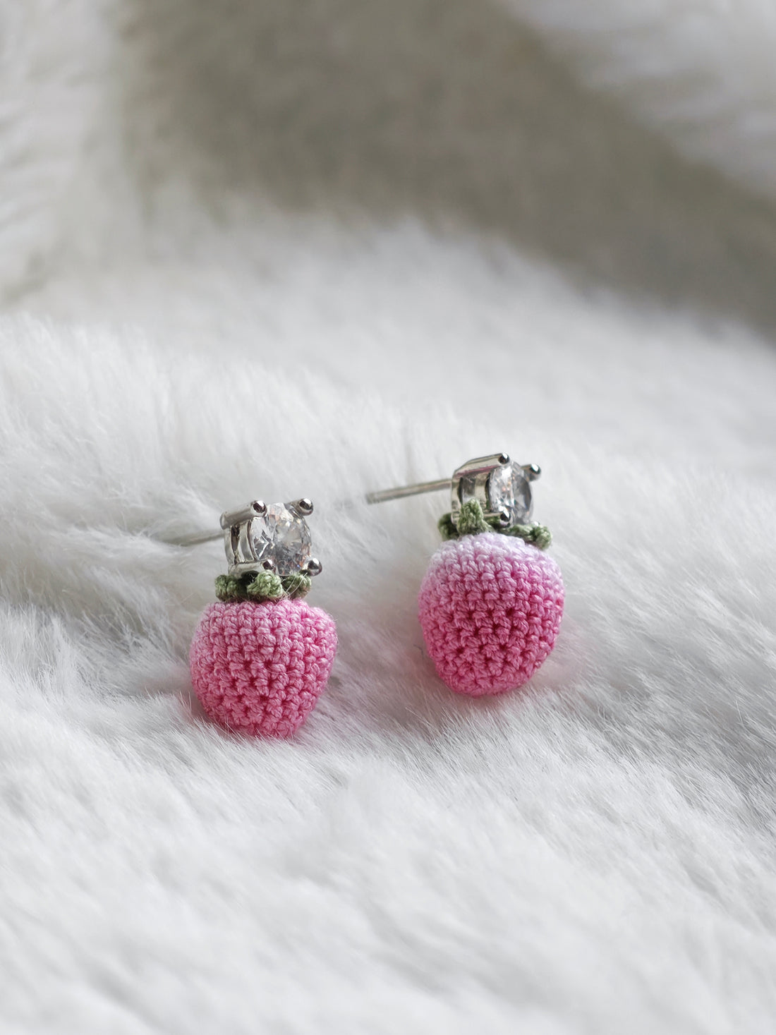 Orecchini  a forma di fragola rosa