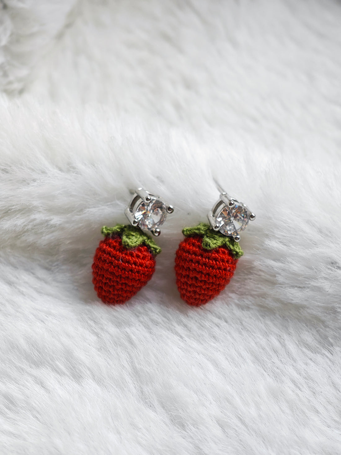 Orecchini  a Forma di Fragola Rosso con Zirconi