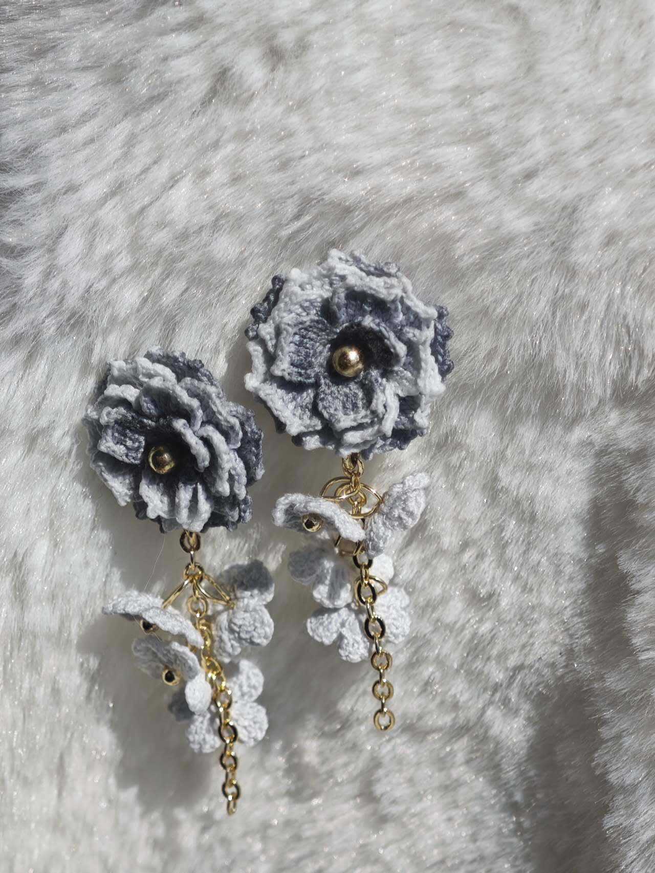 Orecchini Artigianali a Peonia