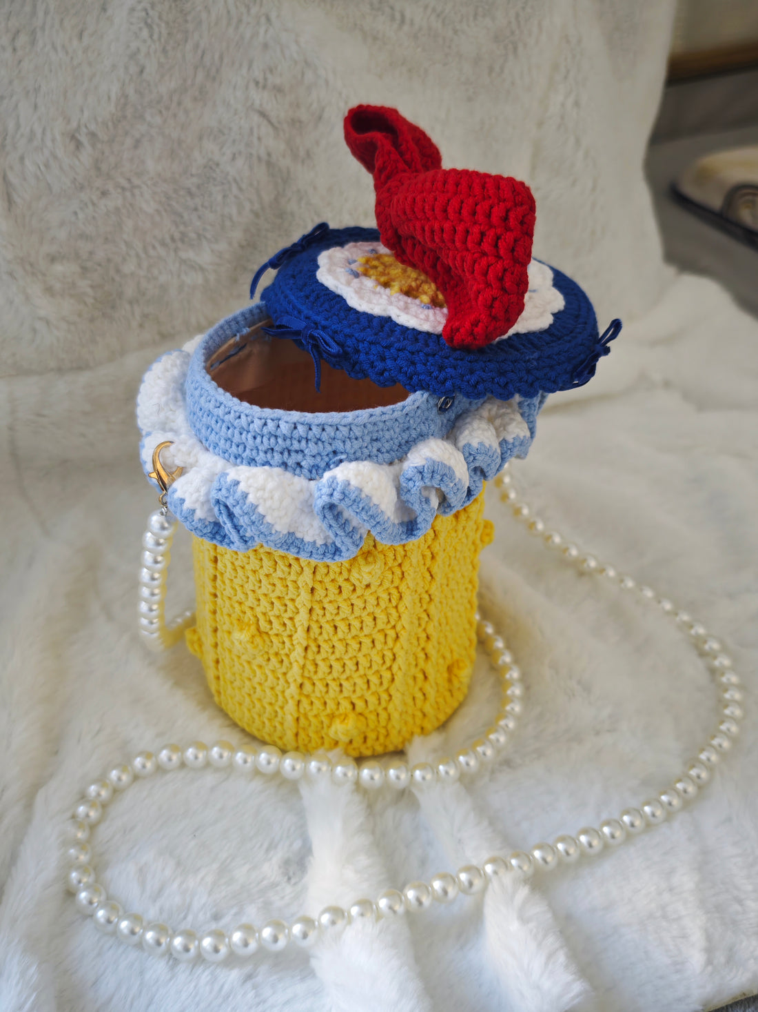 "Snow White" Bucket Bag